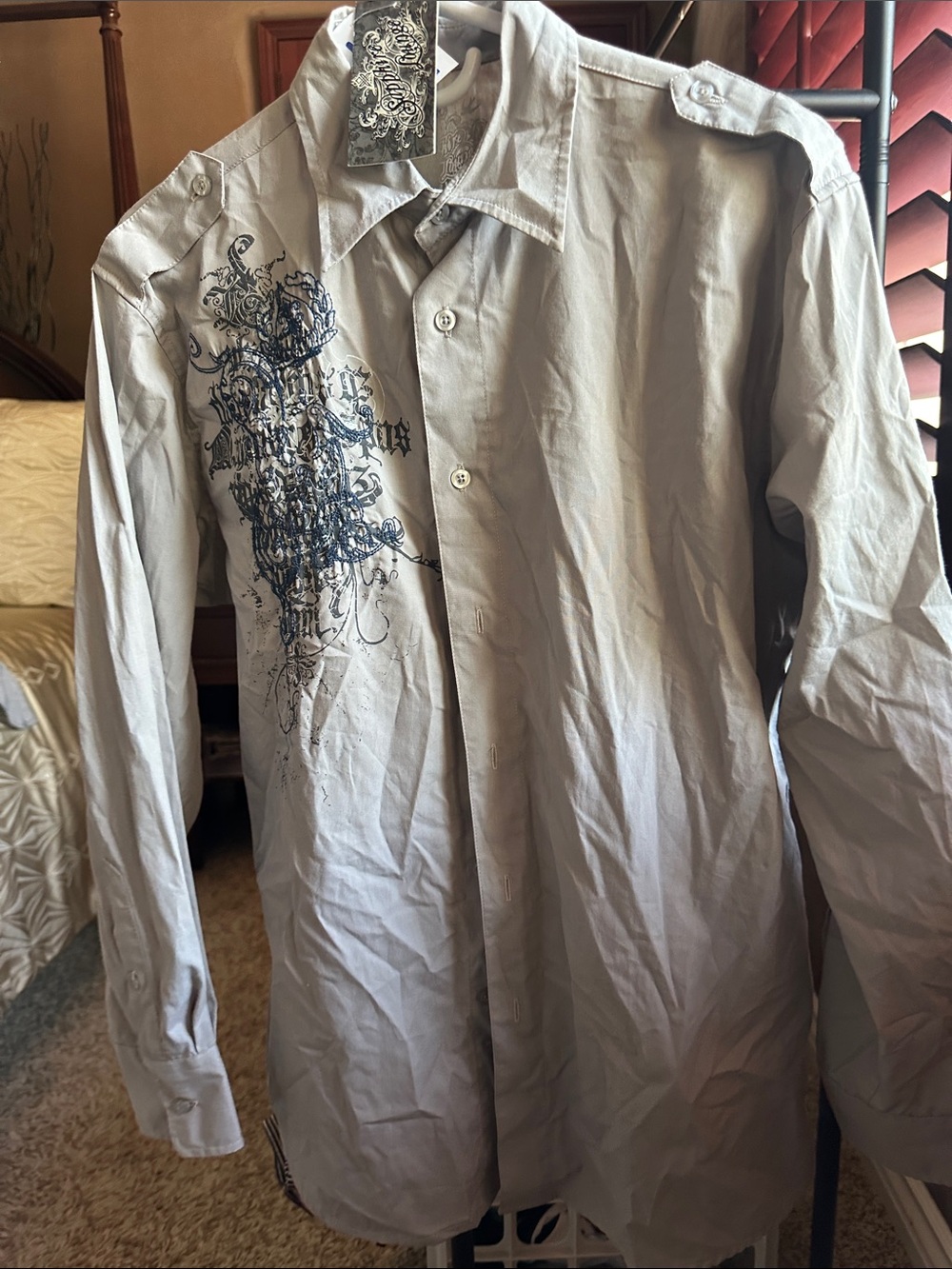 Men's Casual Light Gray Button-Down Shirt with Chest Graphic